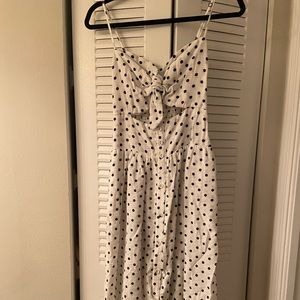 Target black/white dress XL